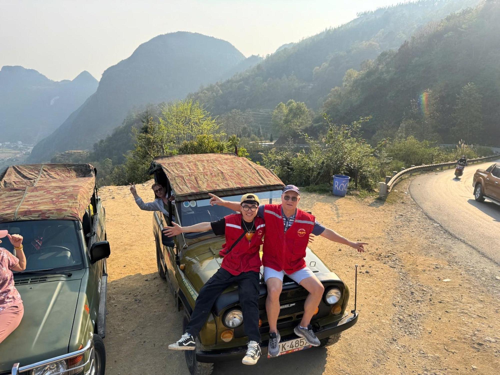 Lotus Premium Lodge - Lotus Group Tours 하 기앙 외부 사진