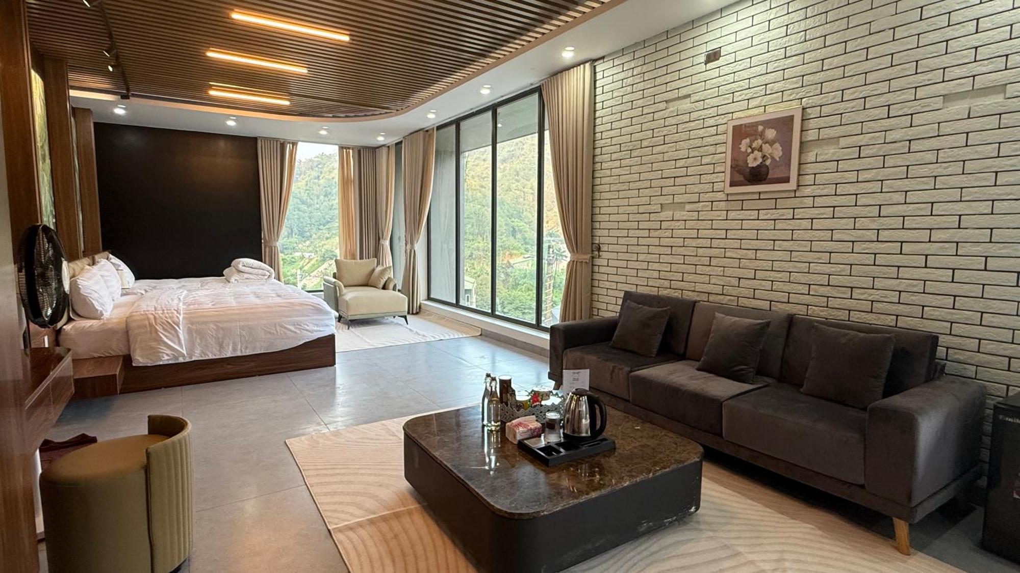 Lotus Premium Lodge - Lotus Group Tours 하 기앙 외부 사진